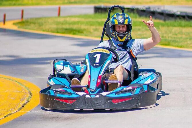 1 Euro High-Speed GoKart Race Ticket With Arcade credit Las Vegas - Las Vegas Mini Grand Prix: where your afternoon starts