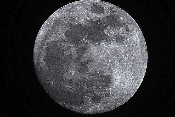 Astronomy and Stargazing Tour in Utah - First views: Moon, Saturn, and the bright sky you can trust