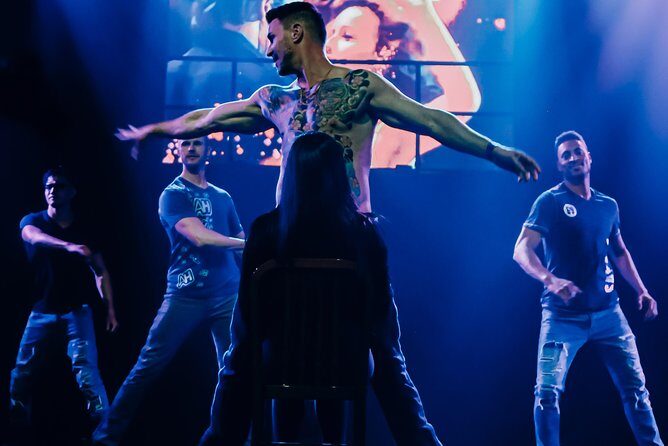 Aussie Heat Male Revue at Notoriety Las Vegas - The show itself: hip-hop, freestyle, acrobatics, and comedy