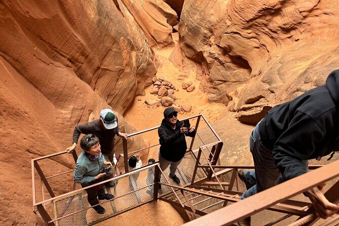 Deer Canyon Adventure through Antelope Canyon - The Navajo Culture and Geology Talk: What the Guides Focus On