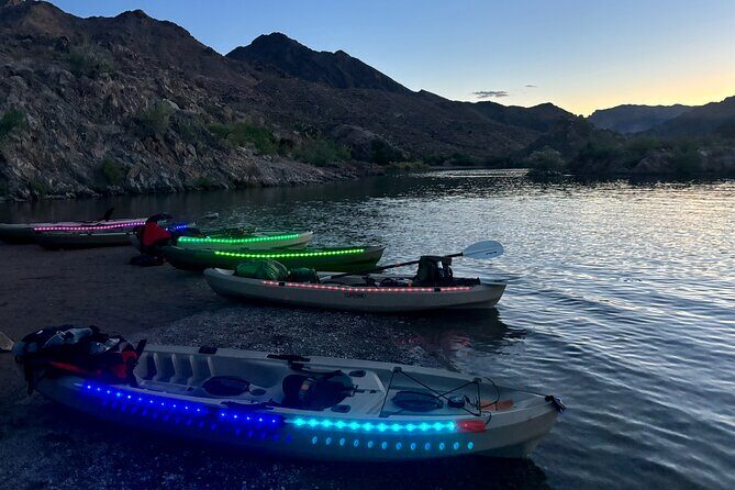 Emerald Cave Sunset Glow Kayak Tour: 3 Caves, Wildlife & Lights - Willow Beach meet-up and your illuminated kayak setup
