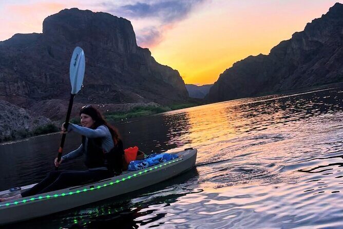 Emerald Cave Sunset Glow Kayak Tour: 3 Caves, Wildlife & Lights - Paddling tips you’ll actually use (based on what’s provided)