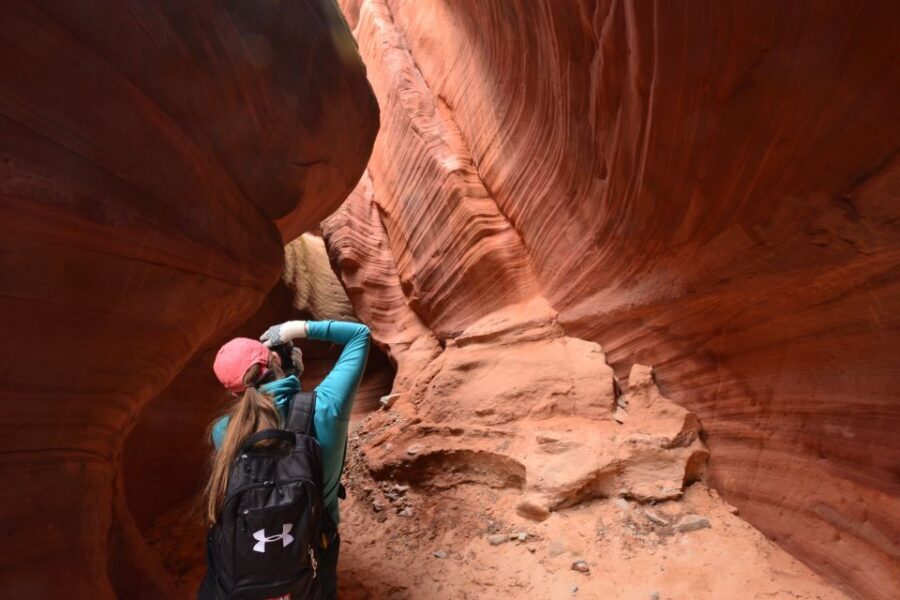 From Kanab: 3-Hour Peek-a-Boo Slot Canyon Hiking/Photo Tour - Key highlights worth your attention