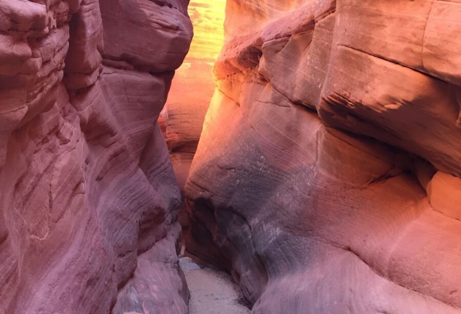 From Kanab: 3-Hour Peek-a-Boo Slot Canyon Hiking/Photo Tour - Kanab Pickup and the 40-Minute Ride to Grand Staircase–Escalate