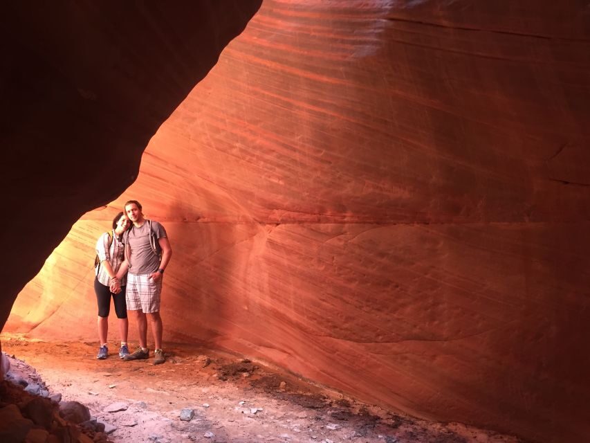 From Kanab: 3-Hour Peek-a-Boo Slot Canyon Hiking/Photo Tour - Who This Tour Suits Best