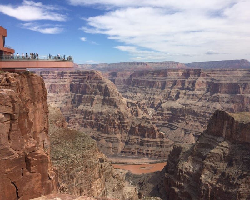 From Las Vegas: Grand Canyon Half-Day Sleep In Tour - Snacks, Drinks, and Photo Stops: Why the Pace Feels Human