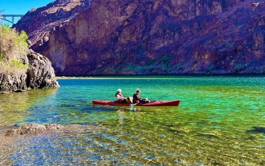From Las Vegas: Hoover Dam Kayak Trip with 6 Hot Springs - Canyons, caves, and geothermal waterfalls you paddle to
