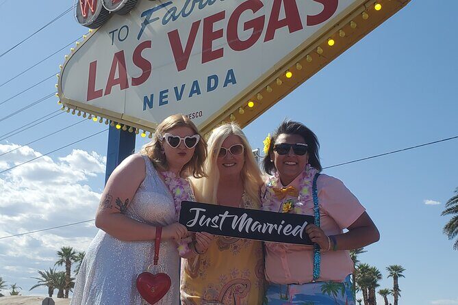 Get Married at the Fabulous Las Vegas Sign + Photos - Price and value: what $249 really buys you
