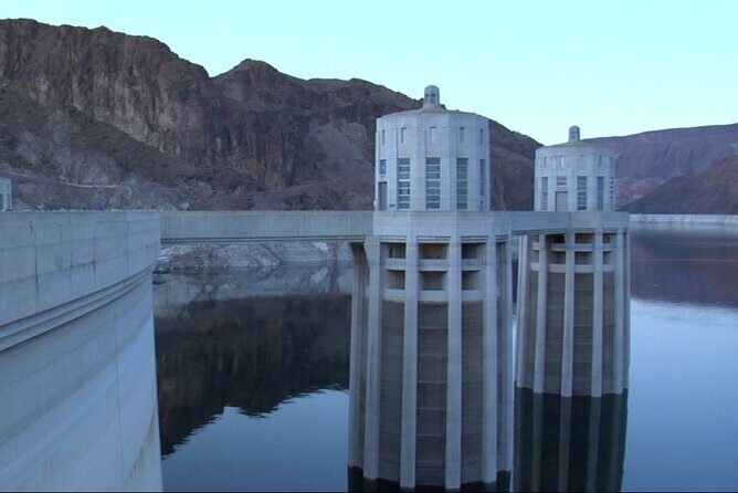Grand Canyon West, Hoover Dam and Seven Magic Mountains & LV Sign - Hoover Dam in 30 minutes: walk time plus real viewpoints