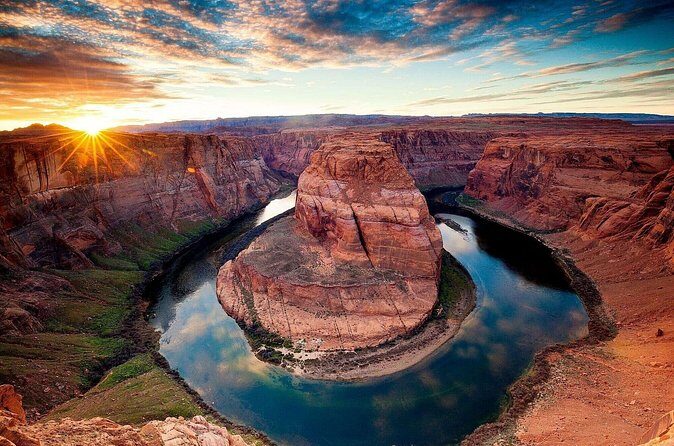 Half Day Lower Antelope Canyon + Horseshoe Bend Combo Tour from Page - Horseshoe Bend: the view is the star, but the walk is part of the deal