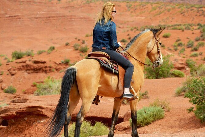 Horseback Riding Experience through Kodachrome with a Guide - The guide and horses: why this ride feels easier than you expect