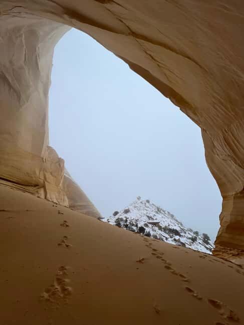 Kanab: Peekaboo Slot Canyon & Great Chamber Tour/Guided Hike - The Human Factor: What The Guide Really Adds