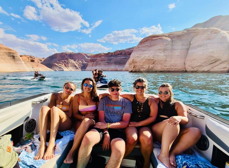Lake Powell: Antelope Canyon 2-Hour Photo Boat Tour - Arriving at Wahweap and finding the dock fast (before your brain melts)