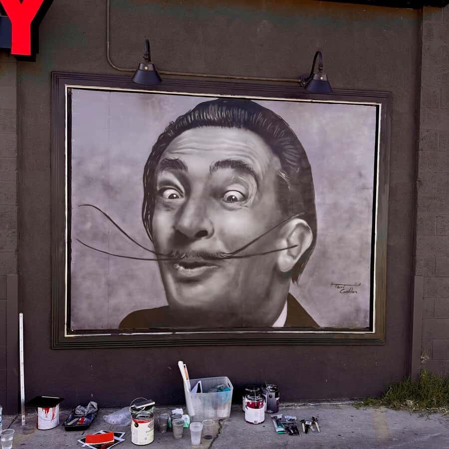 Las Vegas: 18b Arts District Walking Adventure - Alleyways and street art: the part that turns a walk into an experience