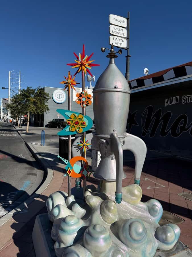 Las Vegas: 18b Arts District Walking Adventure - Price and time: is $65 worth it for a 2-hour walk?