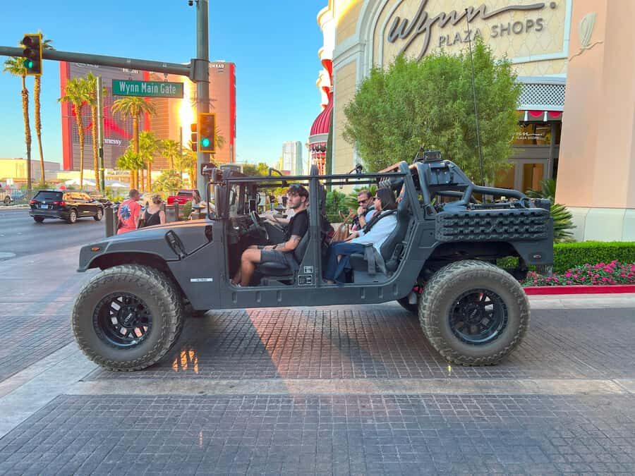 Las Vegas: 7 Magic Mountains and Pioneer Saloon Hummer Tour - Seven Magic Mountains: neon rocks, fast photos, and good timing