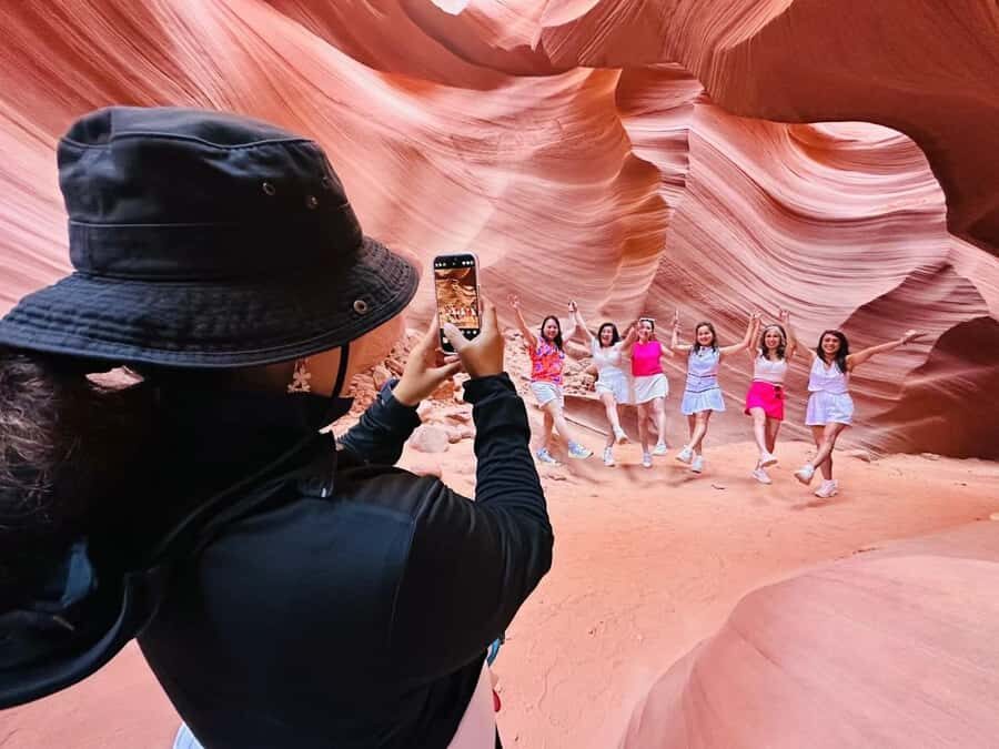 Las Vegas: Antelope Canyon Horseshoe Bend Tour & Lake Powell - A full-day Arizona hit from Las Vegas (and why the ride matters)