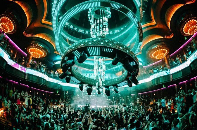 Las Vegas Club Crawl with Party Bus and Free Drinks - The one real risk: venue changes and communication