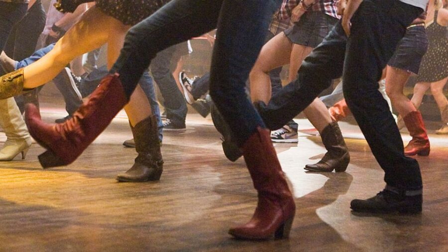Las Vegas: Country Bar Crawl by Party Bus w/ Mixed Drinks - The party bus: country hits, dancing, and free mixed drinks