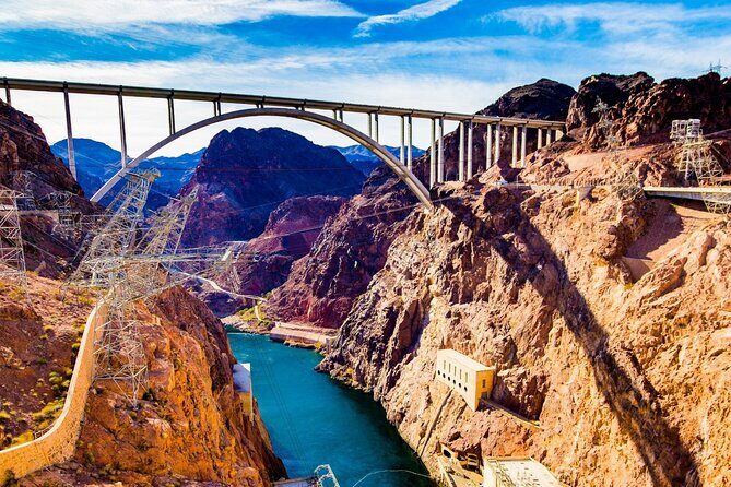 Las Vegas Day Tour – Hoover Dam, Seven Magic, Red Rock & Fremont - Hoover Dam: the real star stop with real time (and included admission)