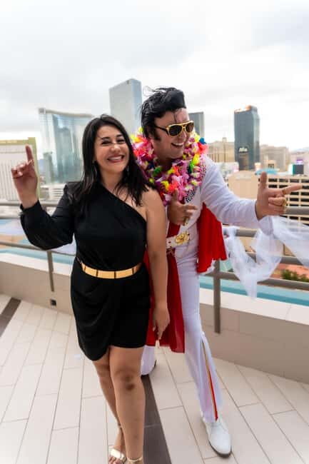 Las Vegas: Elvis Presley History Walking Tour of Landmarks - The Memorial Statue Ceremony With Priscilla and Elvis’s Father