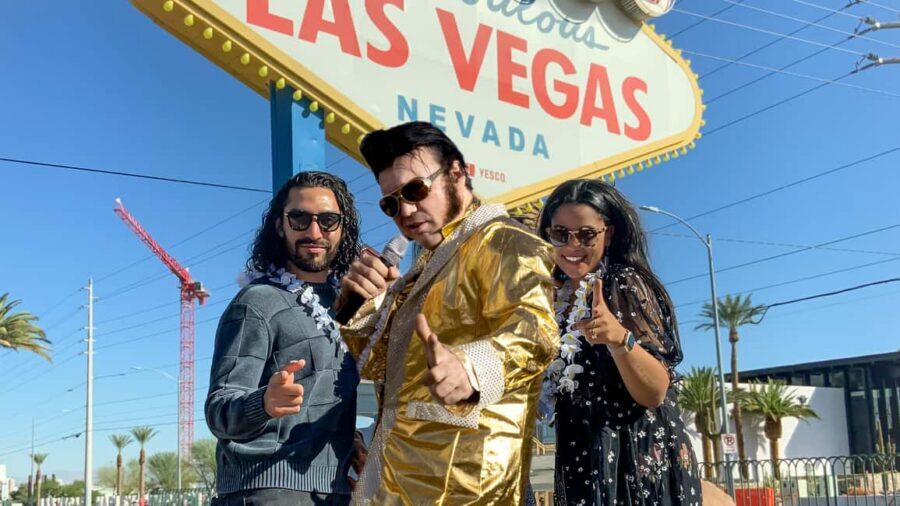 Las Vegas: Gold Elvis Vow Renewal or Wedding at Welcome Sign - The North-Side Ceremony: Elvis Takes You Through the Vows