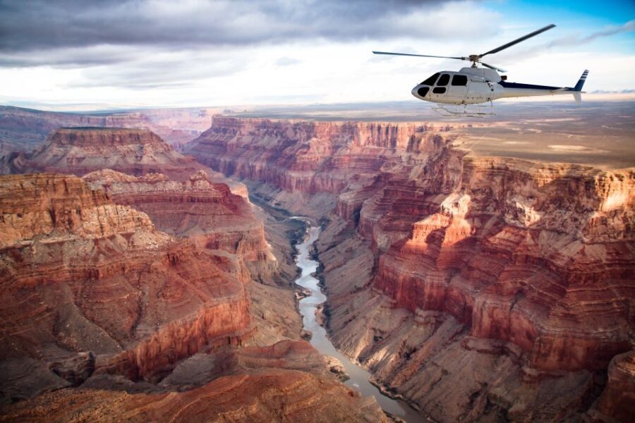 Las Vegas: Grand Canyon Helicopter West Rim Flight & Options - Las Vegas pickup and the Hoover Dam Bypass photo op