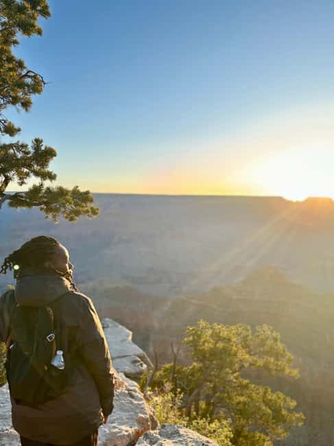 Las Vegas > Grand Canyon Sunrise + Antelope + Horseshoe Bend - Lower Antelope Canyon with a certified Navajo guide