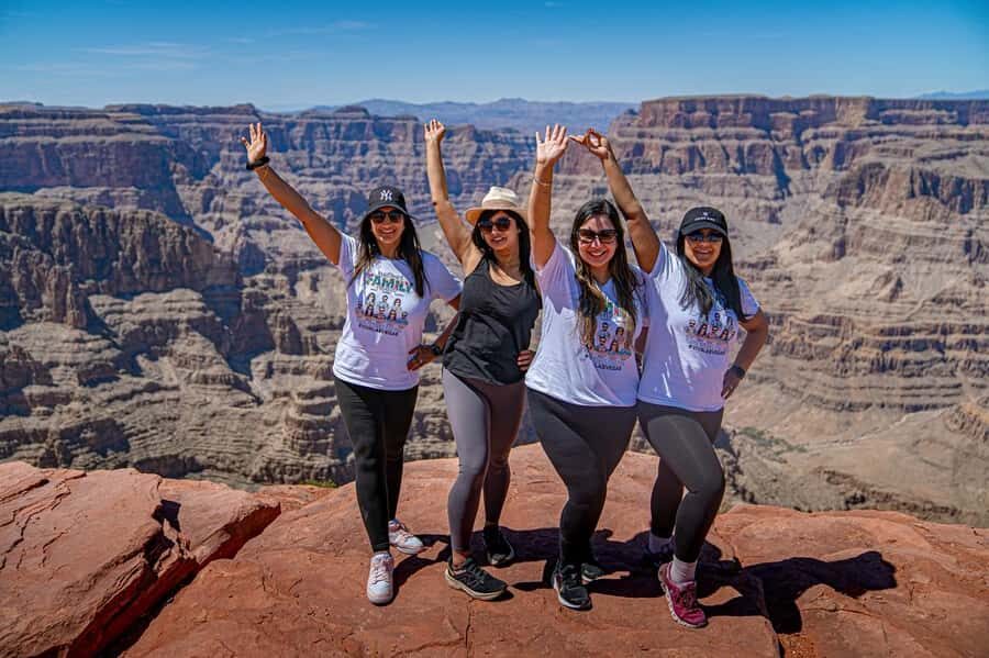 Las Vegas: Grand Canyon West, Hoover Dam & Optional Skywalk - Eagle Point and Guano Point: two viewpoints that change the feel