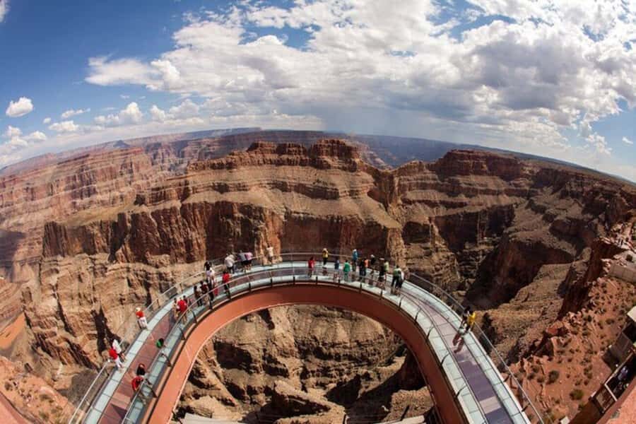 Las Vegas: Grand Canyon West, Hoover Dam & Optional Skywalk - VIP bus access at Grand Canyon West: fewer lines, more canyon time