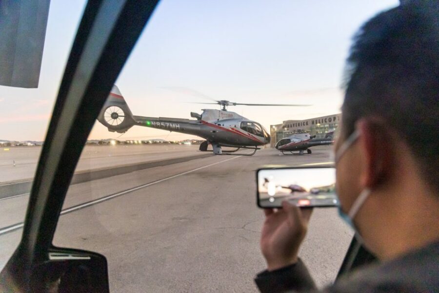 Las Vegas: Helicopter Night Flight over the Strip - Group size, seating reality, and weight rules