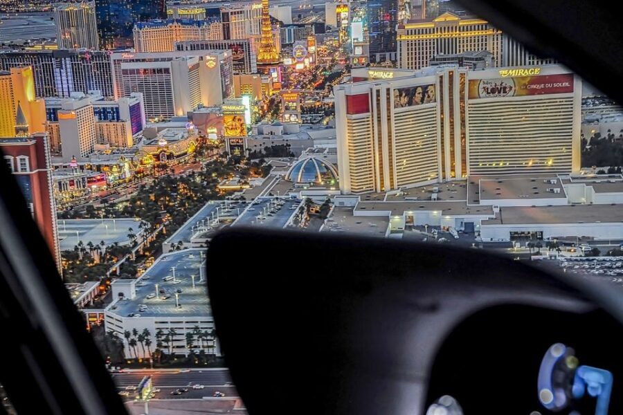 Las Vegas: Helicopter Night Flight over the Strip - Photos and onboard extras: what you should expect to pay for