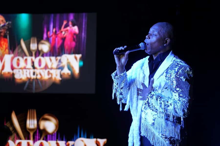 Las Vegas: Motown Brunch - The Motown show: EC Adams and the cast during your meal