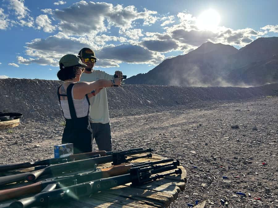 Las Vegas: Outdoor Shooting in Southern Nevada - The Range Session: How It Usually Feels at the Bench