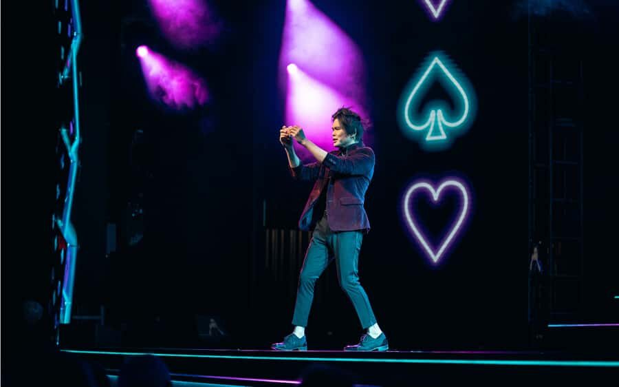 Las Vegas: Shin Lim Limitless Magic Show Ticket - The Palazzo Theatre: why the room matters