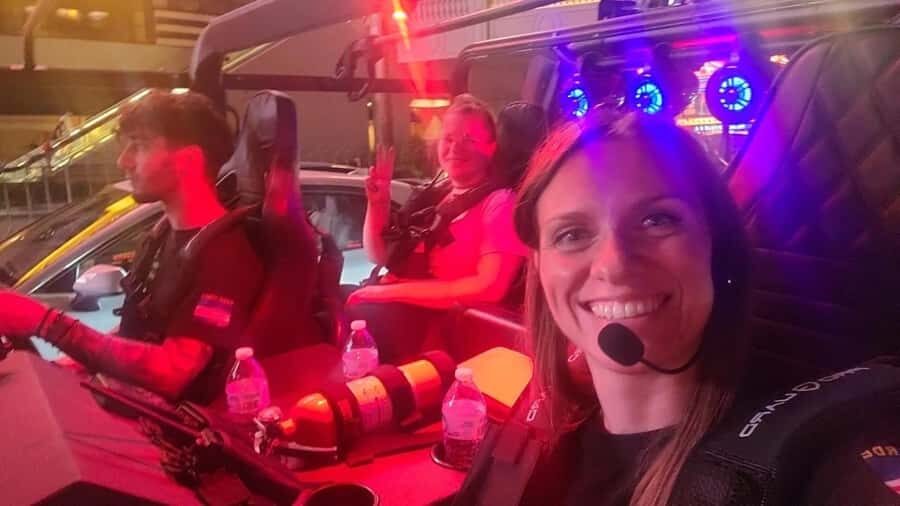 Las Vegas Strip Sightseeing Tour in a Military Hummer - Hotel Pickup to Photo Stops: How the 150 Minutes Typically Flow