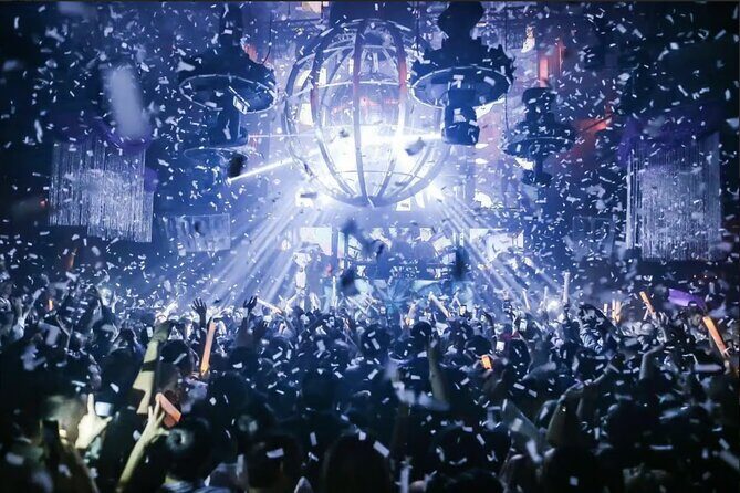Las Vegas: VIP Club Crawl with Party Bus, Express Entry & Drinks - What $99 Buys You in This Las Vegas VIP Club Crawl
