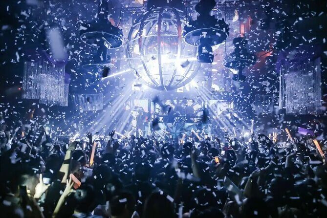 Las Vegas: VIP Pool Crawl with Party Bus, Express Entry & Drinks - What This VIP Pool Crawl Actually Delivers in About 4 Hours