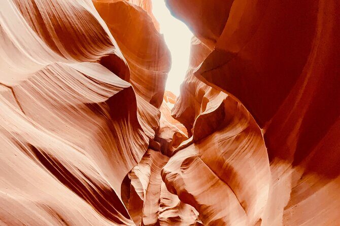 Lower Antelope Canyon and Horseshoe Bend Day Tour with Lunch - Lunch, snacks, and water: enough fuel for a 15-hour day