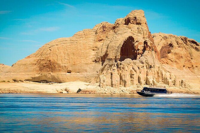 Navajo Canyon Boat Tour - Navajo Canyon walls 600 feet up: how desert varnish becomes a story