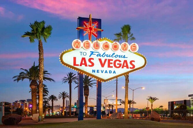 Outdoor Escape Room in Las Vegas - Downtown - How the Clue Box and App Drive the Route