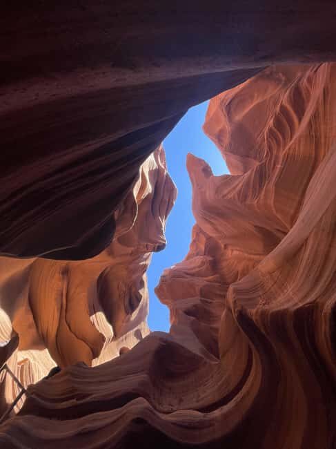 Page Antelope Canyon, Horseshoe Bend, & Glen Canyon Dam Tour - Horseshoe Bend: a short hike, a huge payoff