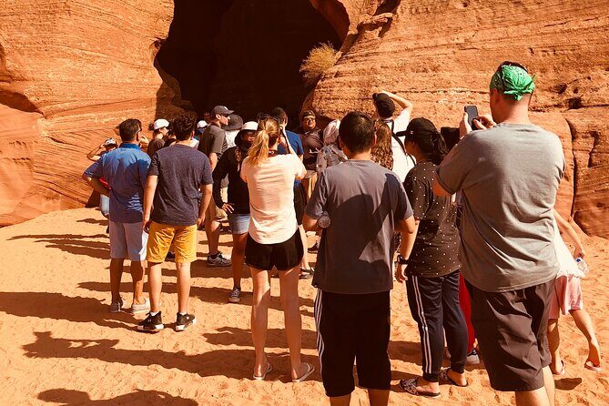 PAGE: Antelope Canyon Tour Tickets with Local Navajo Guide - Guide Matters: Navajo Stories and Photo Help (Lori, Keanu)