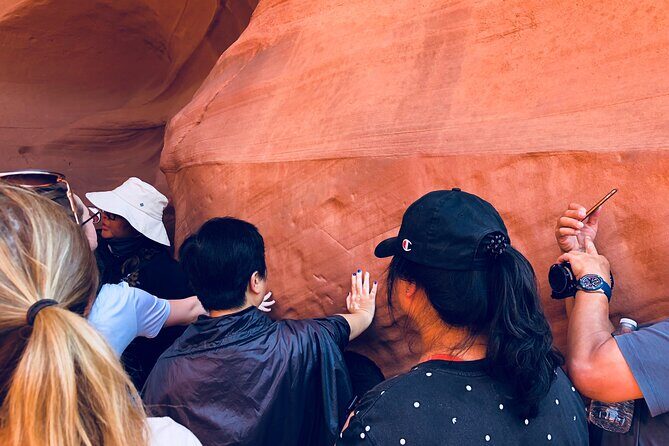 PAGE: Antelope Canyon Tour Tickets with Local Navajo Guide - Small Group Size (Up to 14): What It Changes on the Ground