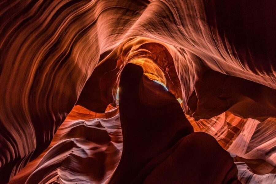 Page: Secret Antelope Canyon Tour - Inside the canyon: up to an hour of wandering and photography