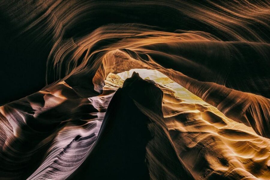Page: Secret Antelope Canyon Tour - What guides do that makes a difference for photos