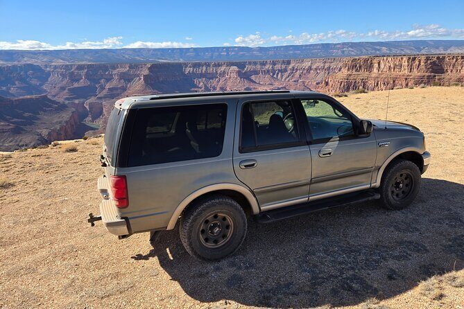 Picnic at East Grand Canyon Tables and Chairs Privided No Crowds - The Off-Road Drive from Lake Powell Country