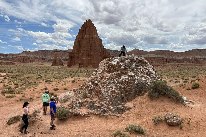 Private Capitol Reef Half Day Temple of the Sun and Moon - What this half-day Capitol Reef tour is really built for