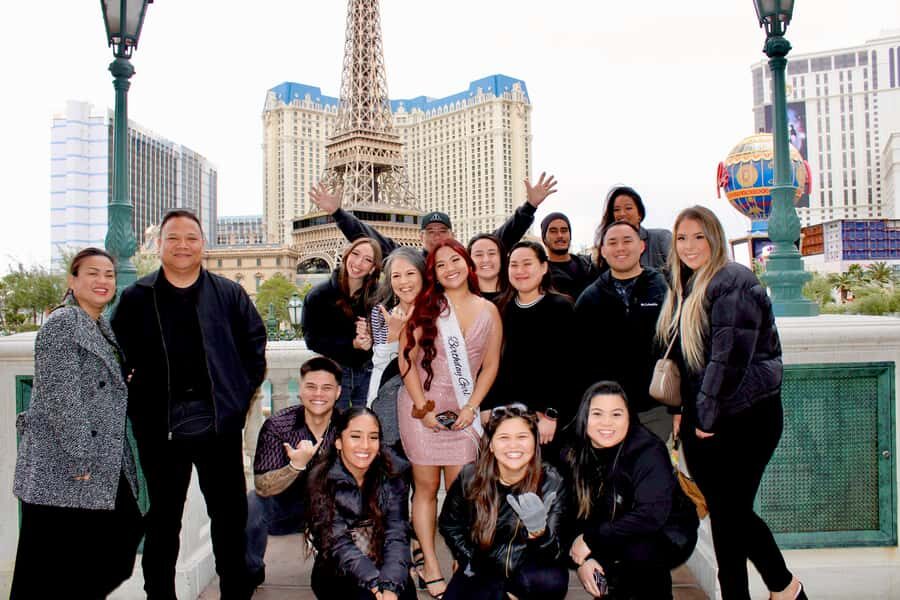 Private Limo 2.5hr Tour of Vegas with Champagne - Sphere Sightings: The Modern Vegas Photo Stop