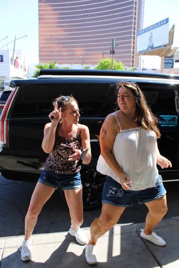 Private Limo 2.5hr Tour of Vegas with Champagne - Time on the Strip: Seeing More by Riding Instead of Walking
